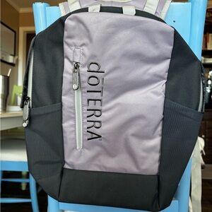 doTERRA GRAY W/PURPLE 2016 GLOBAL CONVENTION BACKPACK ~ LIMITED EDITION ~ EUC